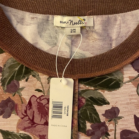 NWT Simply Noelle Mauve Floral Long Sleeve Top - Picture 2 of 4